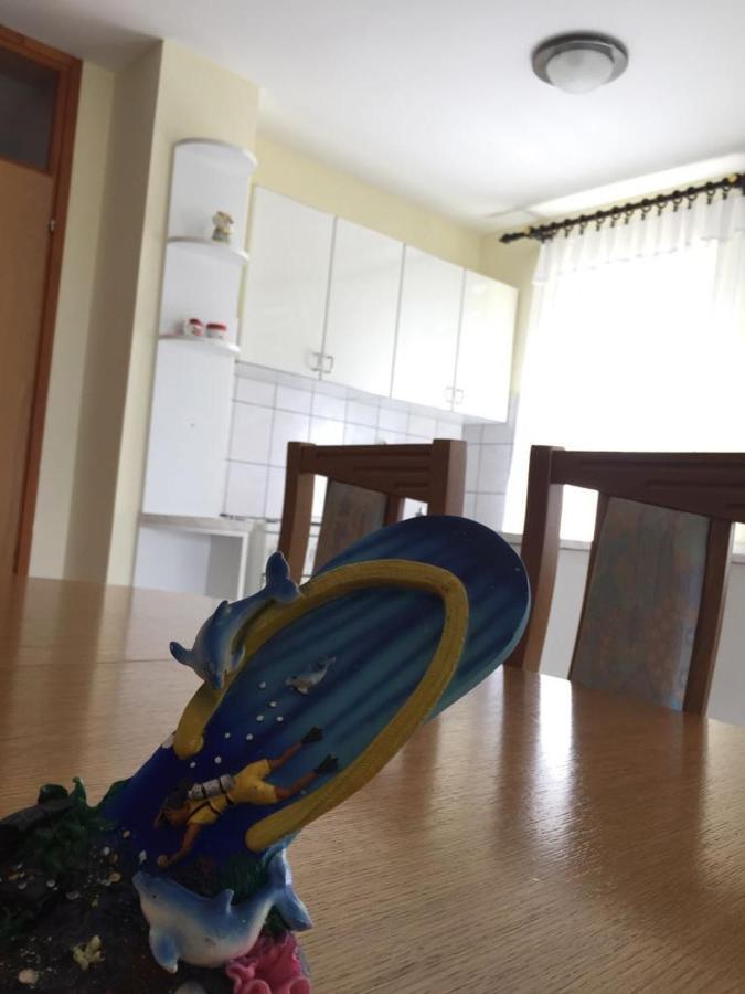 Apartmani Ana Malinska Exterior foto